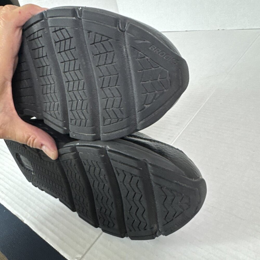 Brooks Women's 10M Walking Addiction Sneaker Shoes‎ Black Leather EUC - Picture 15 of 16